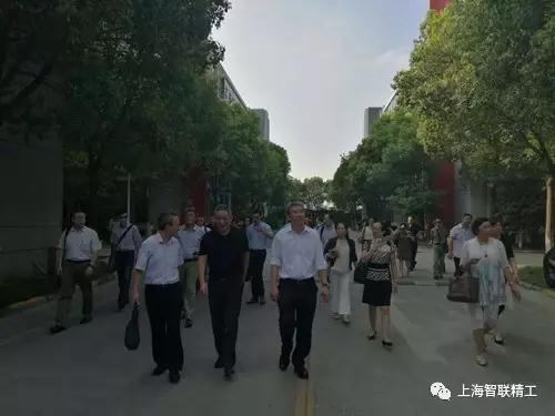 The leaders of Shanghai Economic Informationization Committee visited Shanghai Zhilian Precision Machinery Co., Ltd. for guidance